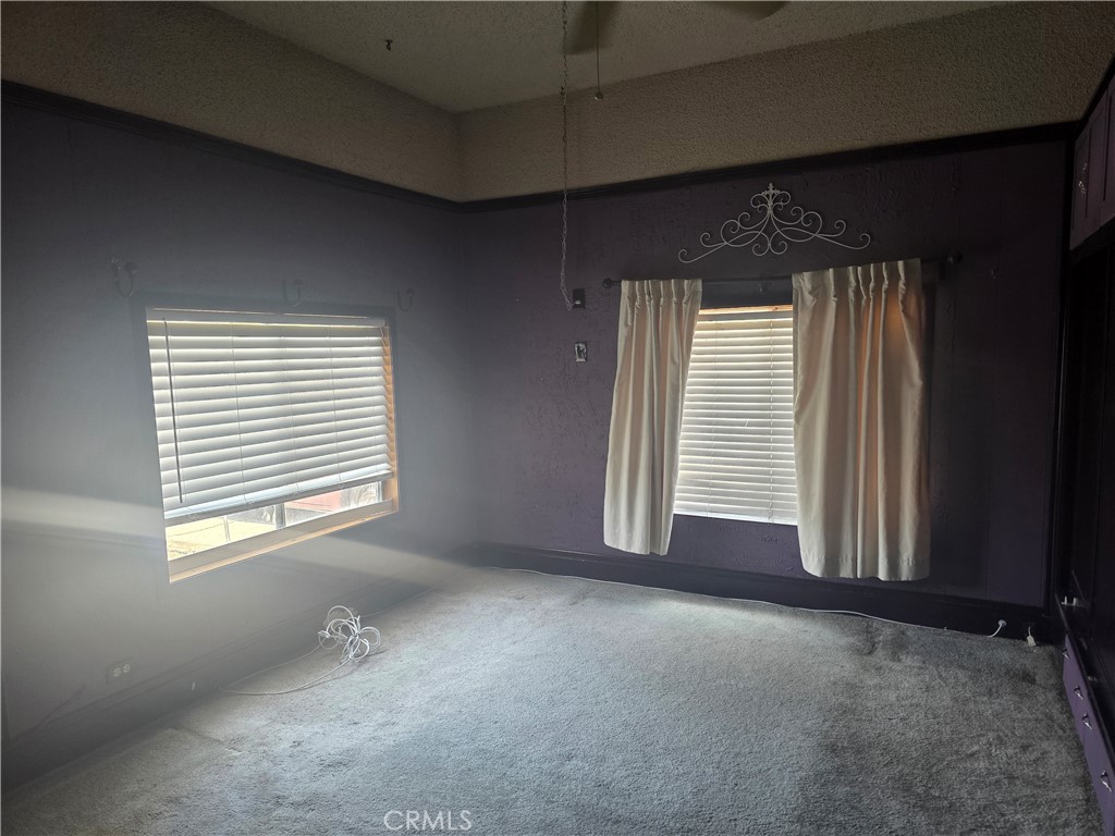 2881 N Golden Property Photo 7