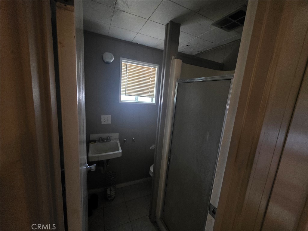 2881 N Golden Property Photo 12
