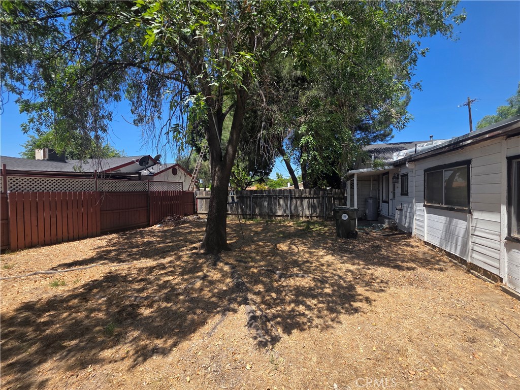 2881 N Golden Property Photo 13