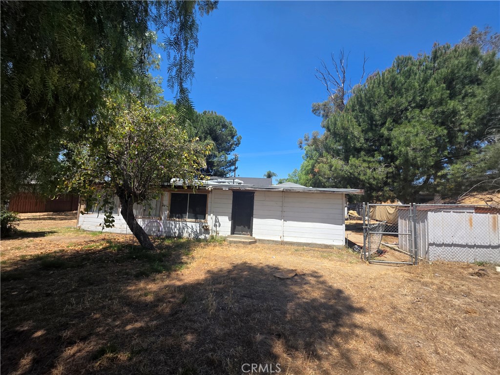 2881 N Golden Property Photo 17