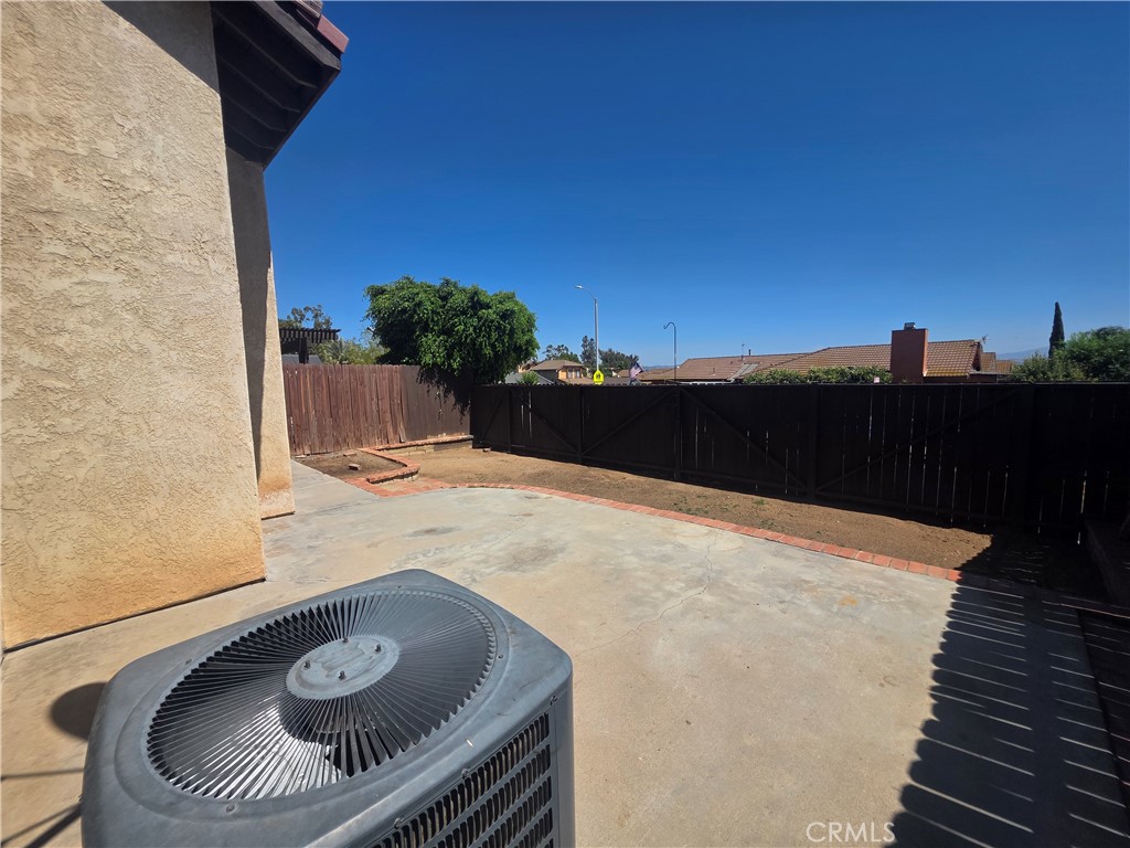 7800 Reagan Property Photo 15