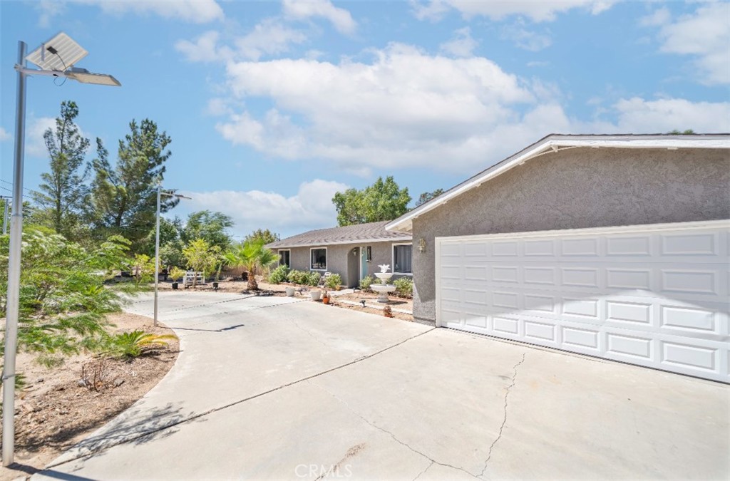 16634 Lemon Property Photo 2