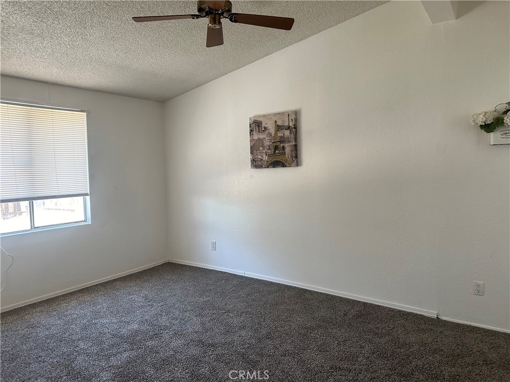 9888 Forest Ct Property Photo 5