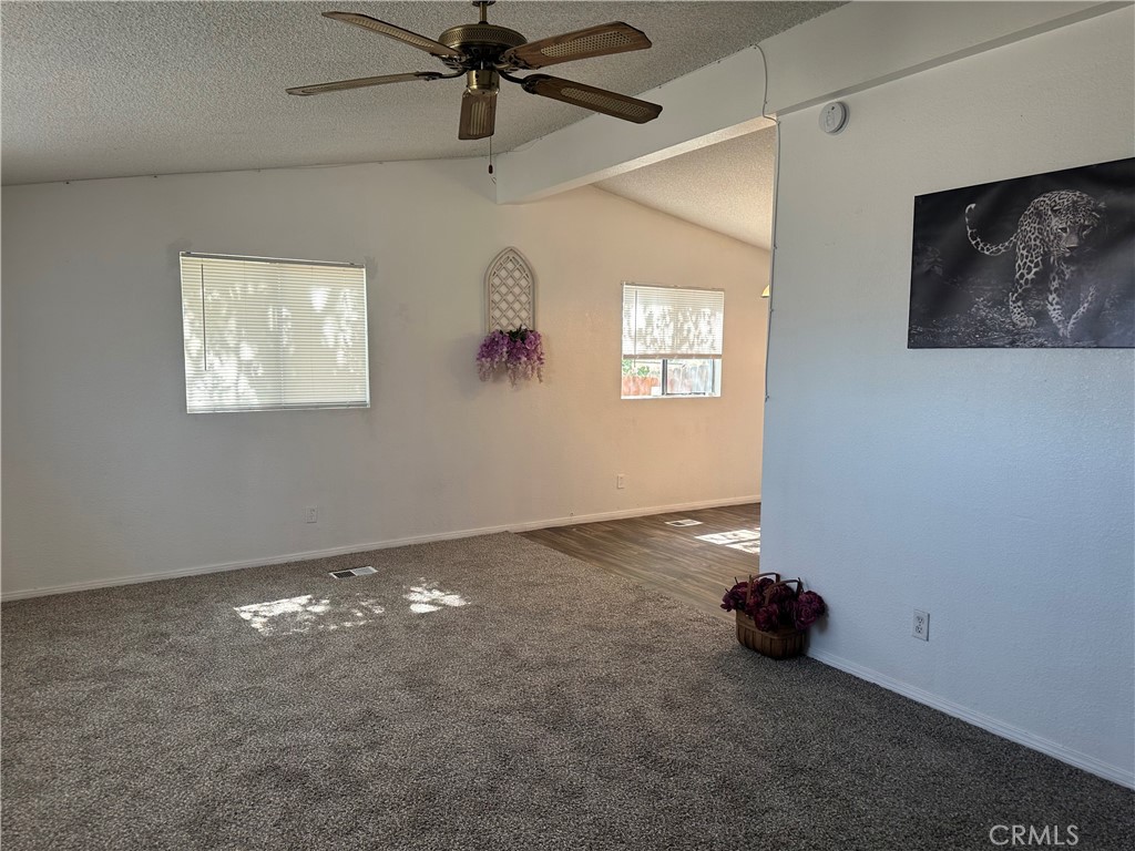 9888 Forest Ct Property Photo 10