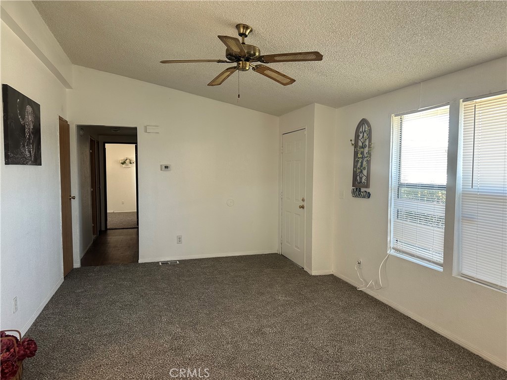 9888 Forest Ct Property Photo 11