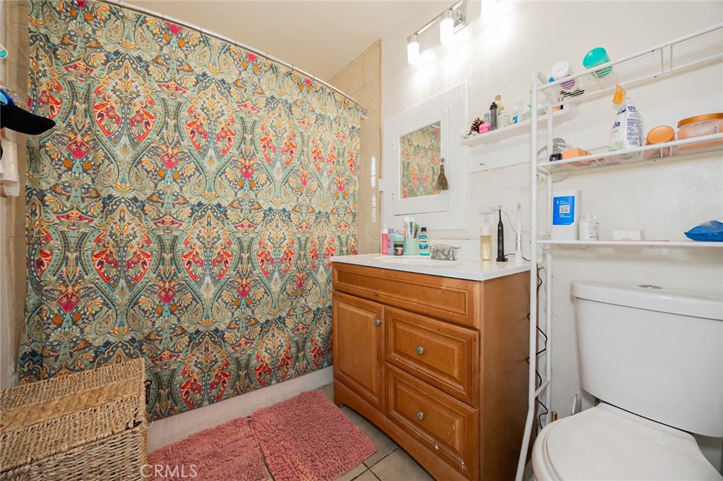 4019 S Van Ness Avenue Property Photo 20