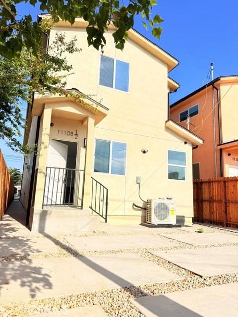 11108 S Avalon Property Photo 4