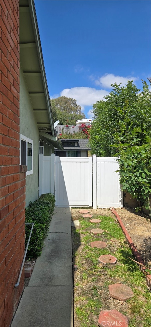 15010 Sandalwood Lane Property Photo 15