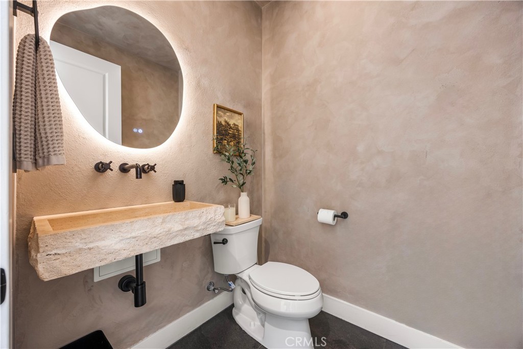 27762 Lens Property Photo 27
