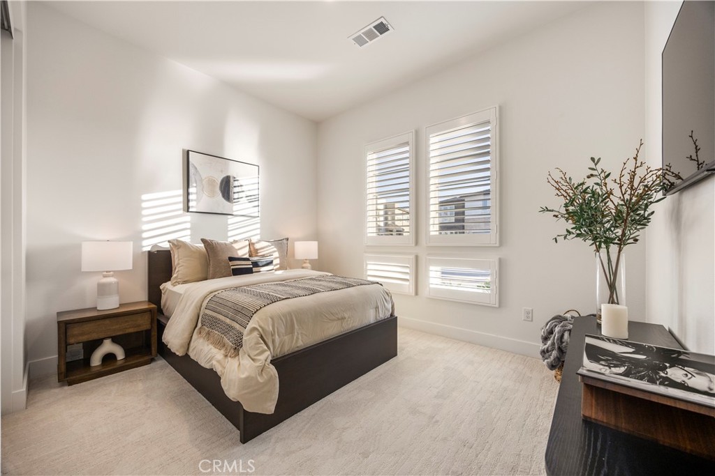 27762 Lens Property Photo 38