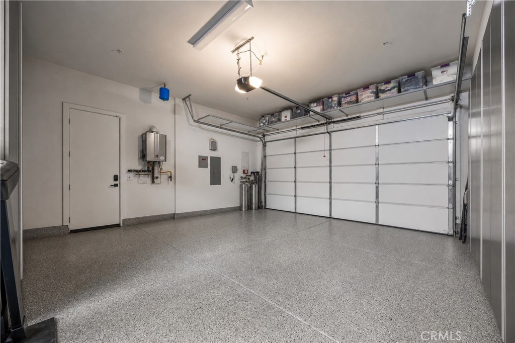 27762 Lens Property Photo 39