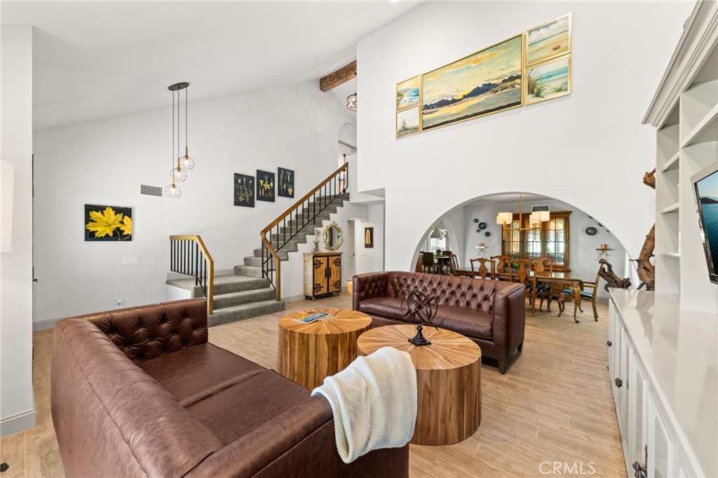 5717 Shire Court Property Photo 10