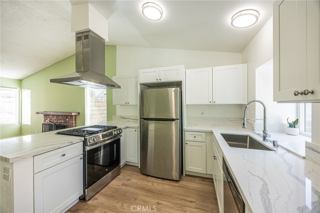 12623 Fuchsia Drive Property Photo 8