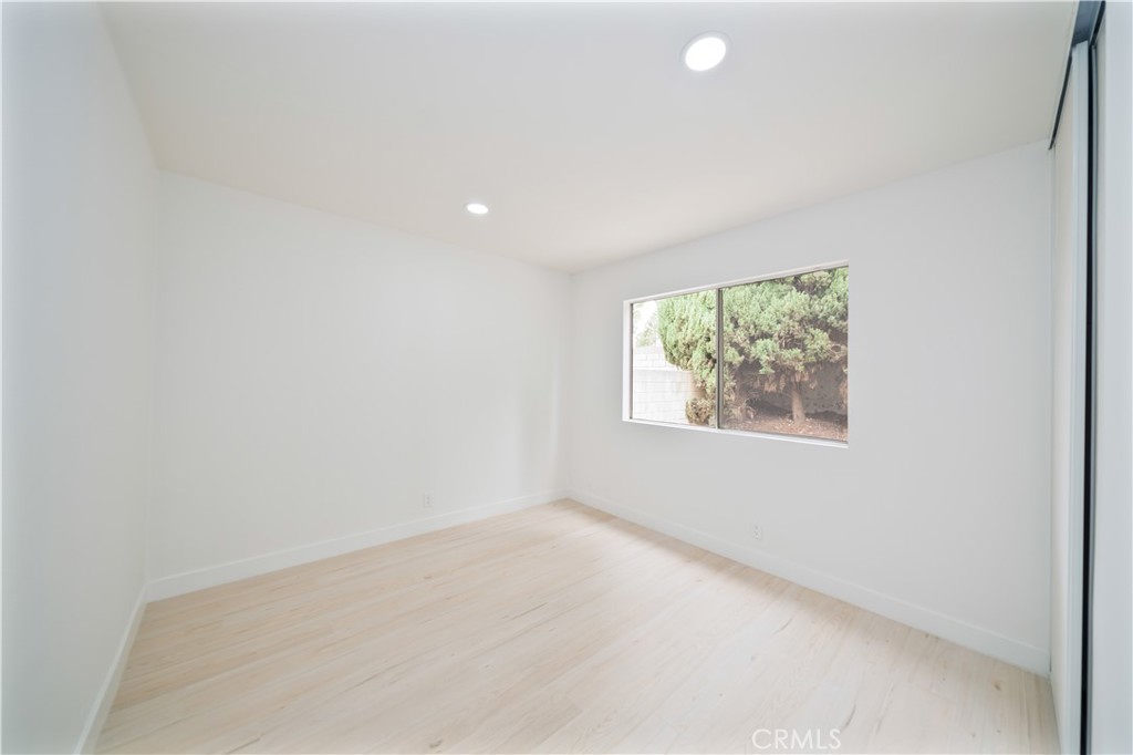 1363 Custoza Avenue Property Photo 26