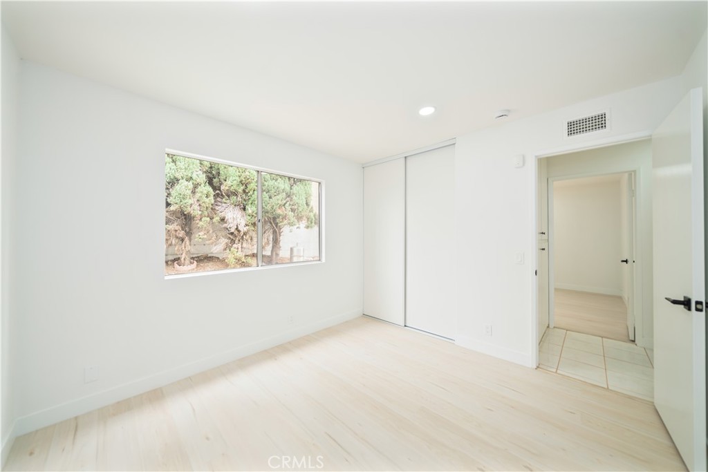 1363 Custoza Avenue Property Photo 27