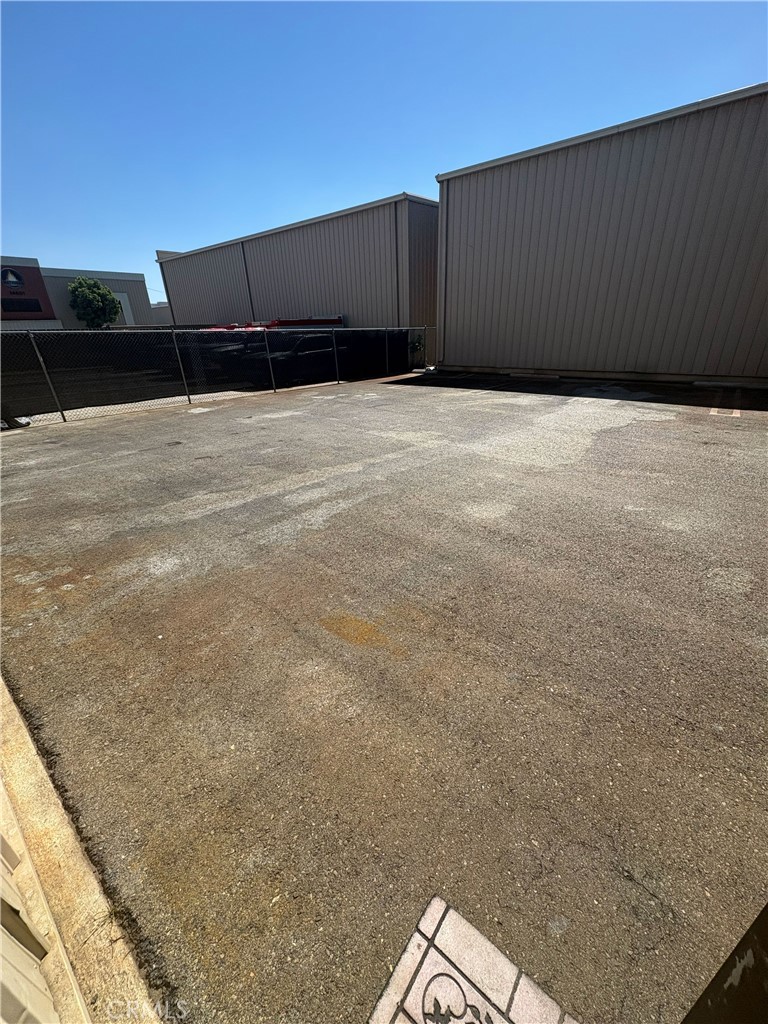14655 El Molino Street Property Photo 4
