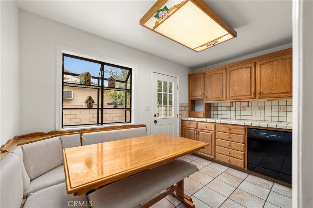 333 W Newburgh Street Property Photo 13