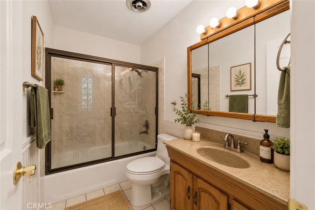 333 W Newburgh Street Property Photo 23
