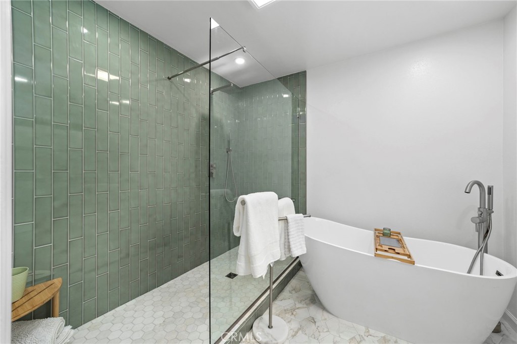 333 W Newburgh Street Property Photo 40