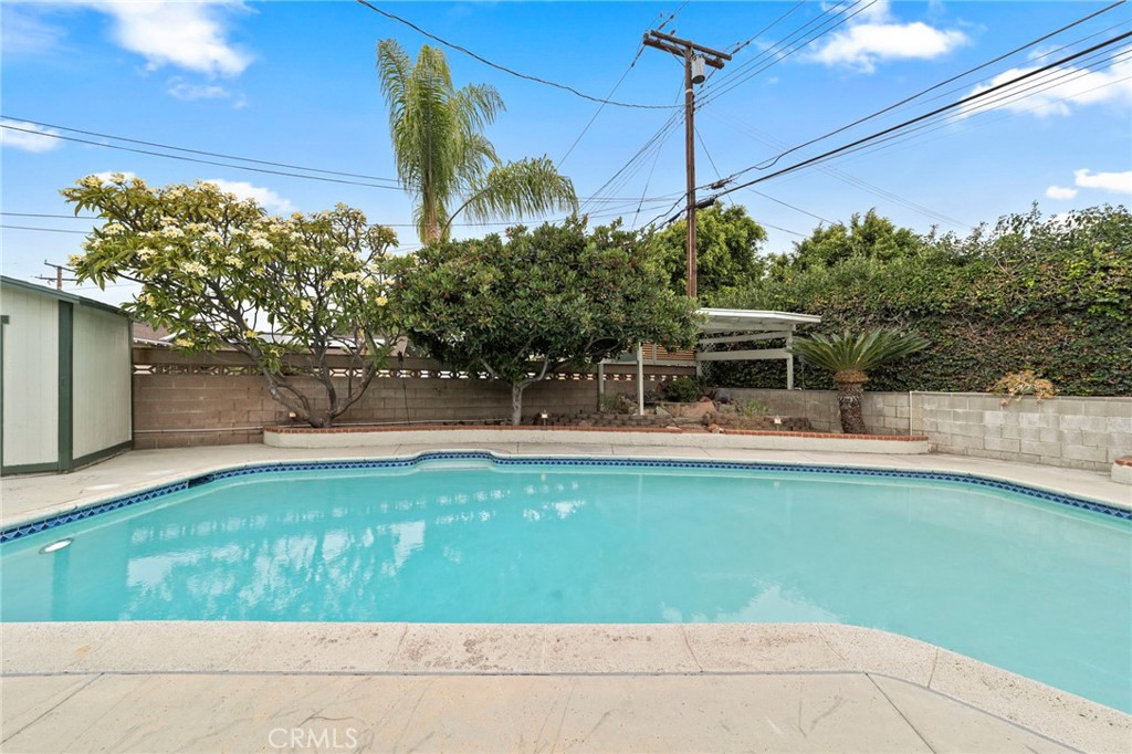 333 W Newburgh Street Property Photo 45