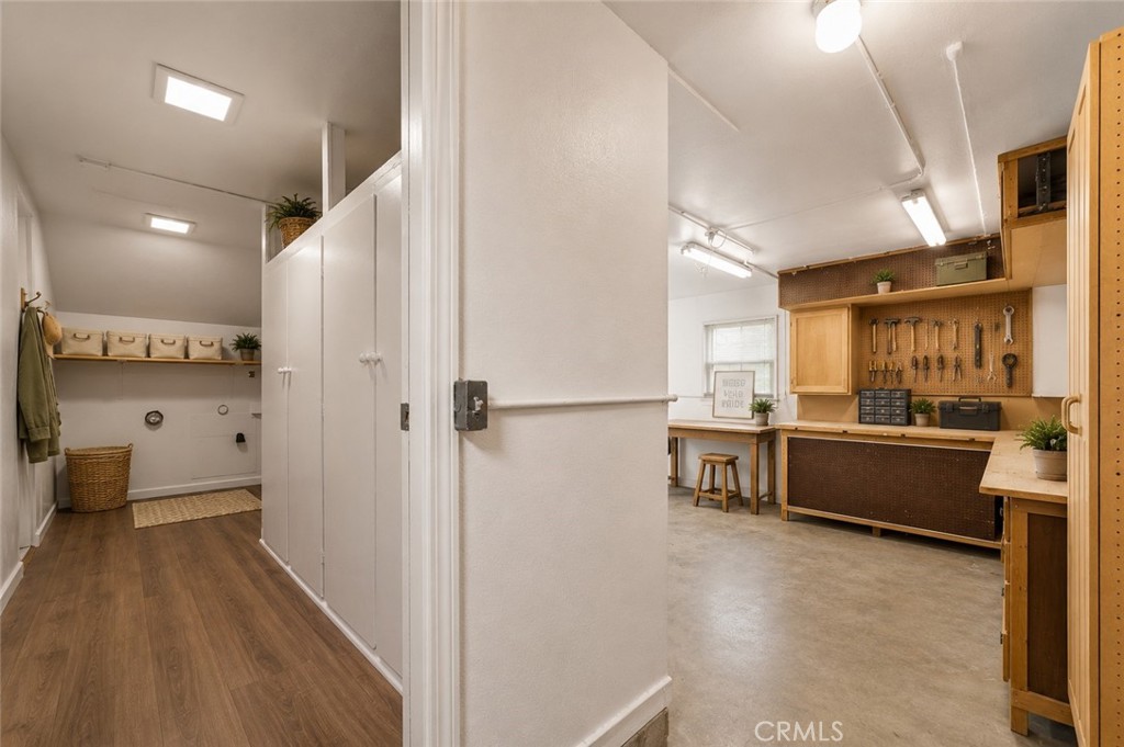 333 W Newburgh Street Property Photo 61