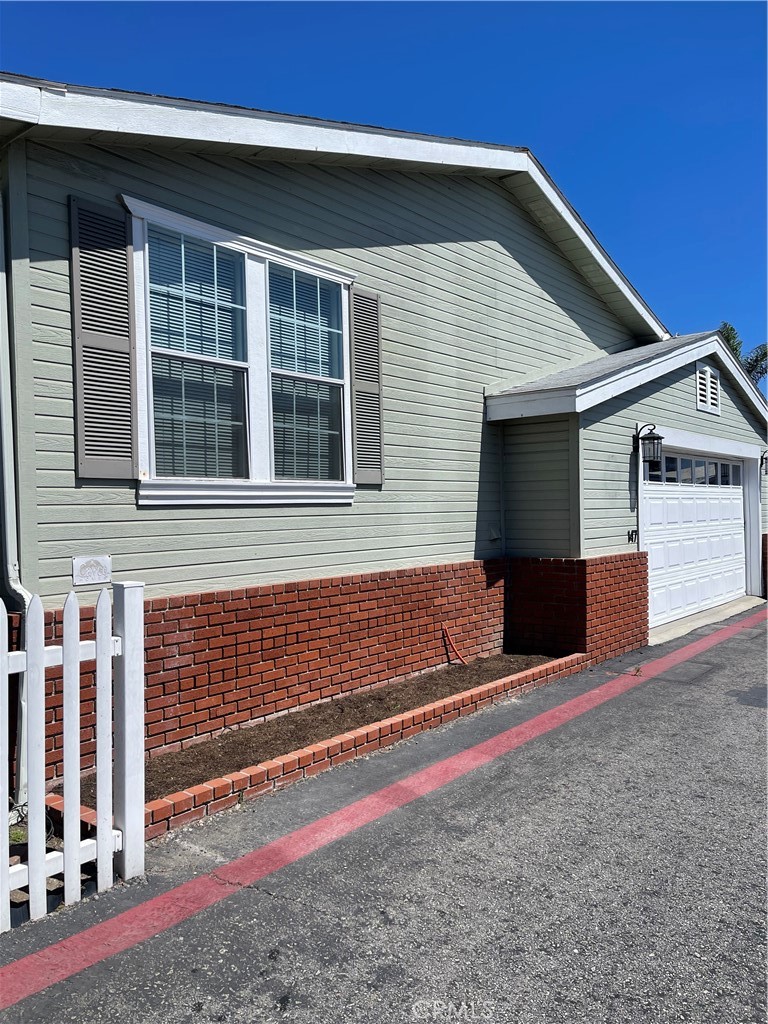 20701 Beach Blvd 147 Property Photo 4