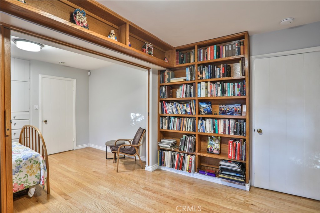 666 W 9th Street Property Photo 34