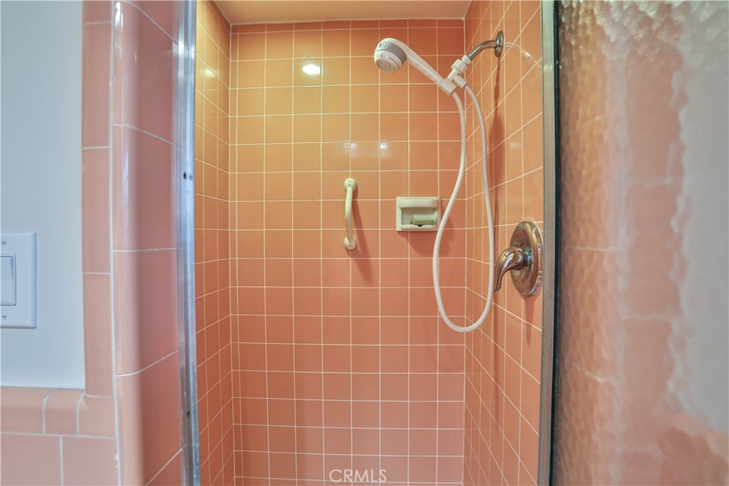 666 W 9th Street Property Photo 36