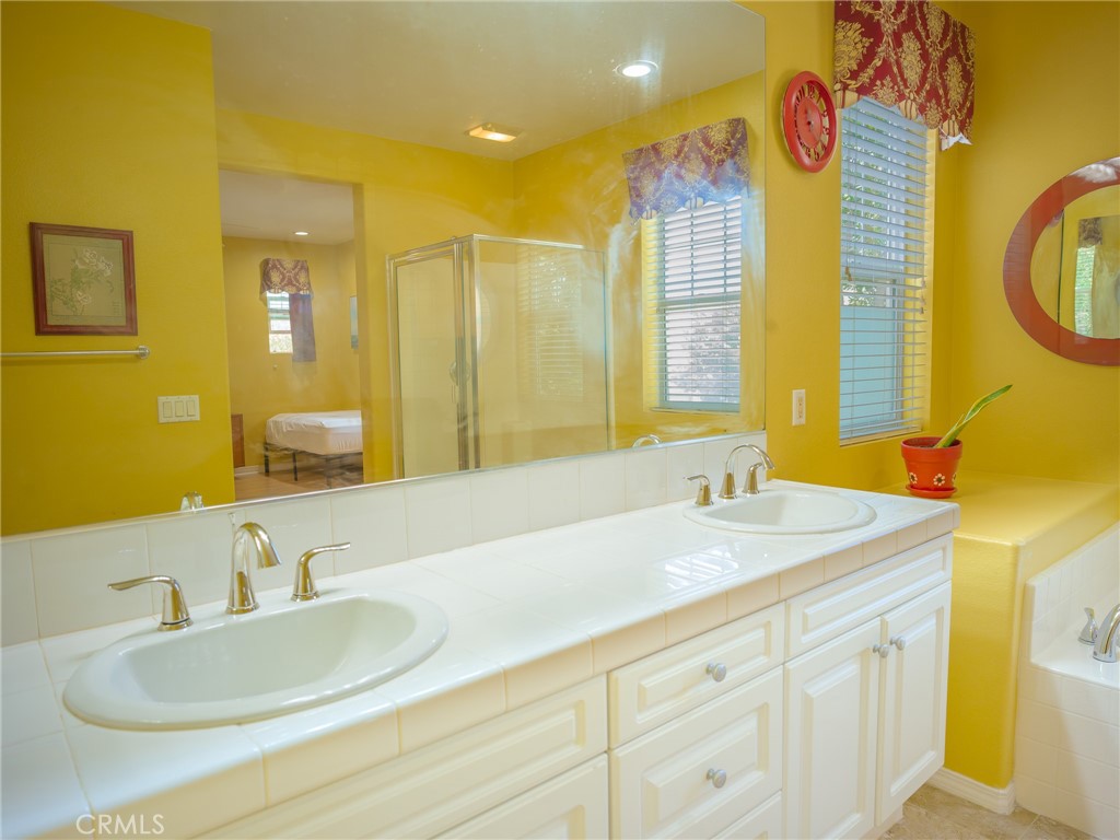 588 Athena Property Photo 19