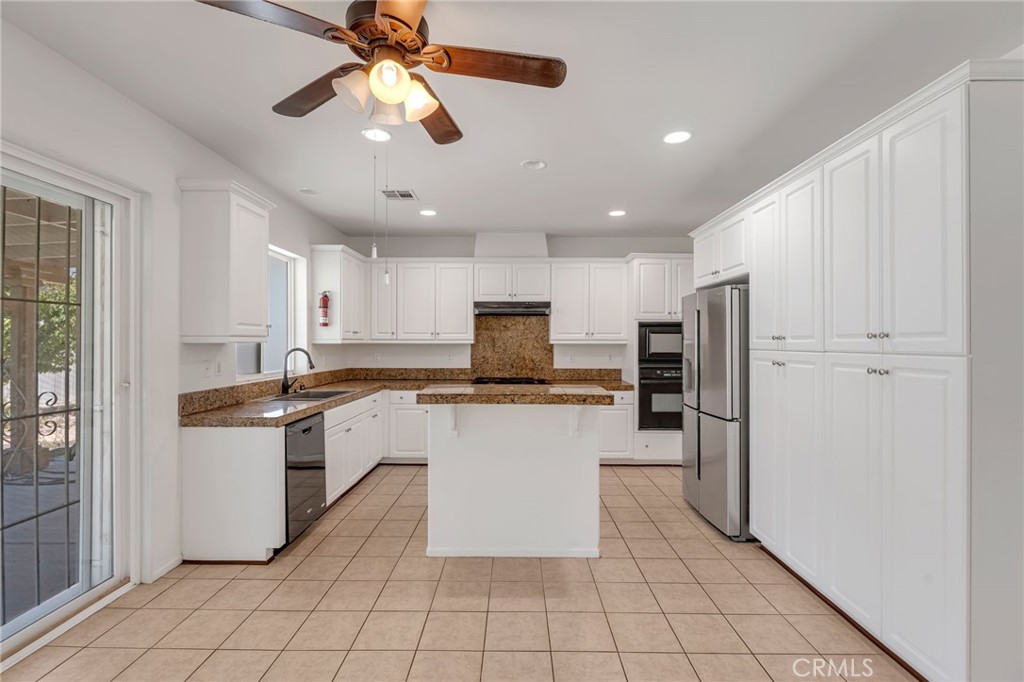 4731 W Avenue J4 Property Photo 10