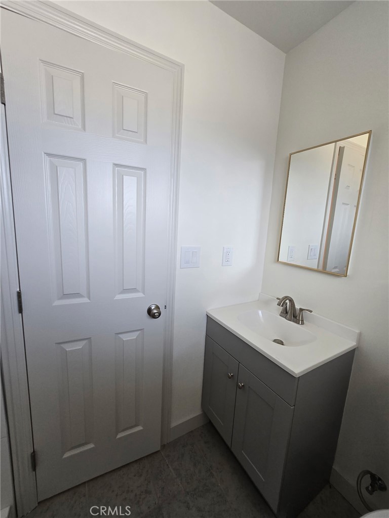 422 Devener Street C Property Photo 7