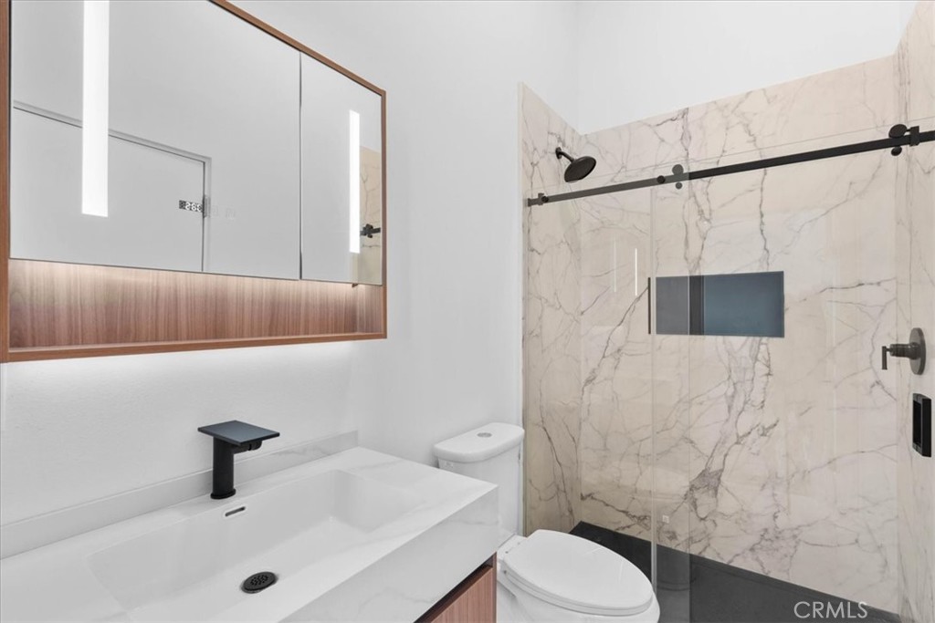10830 Emerson Road Property Photo 34