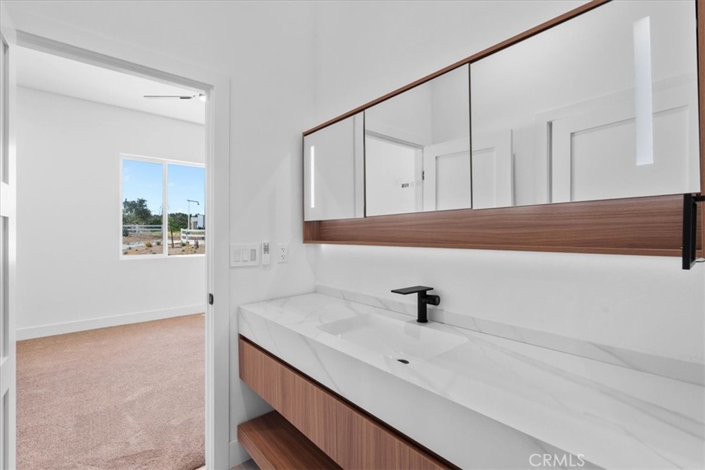 10830 Emerson Road Property Photo 42