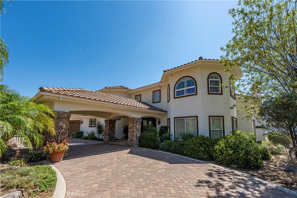21100 Paseo Montana Property Photo 3