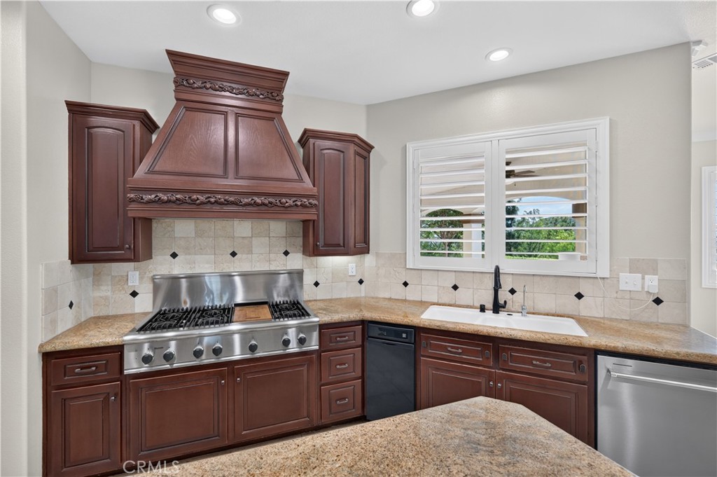 21100 Paseo Montana Property Photo 17