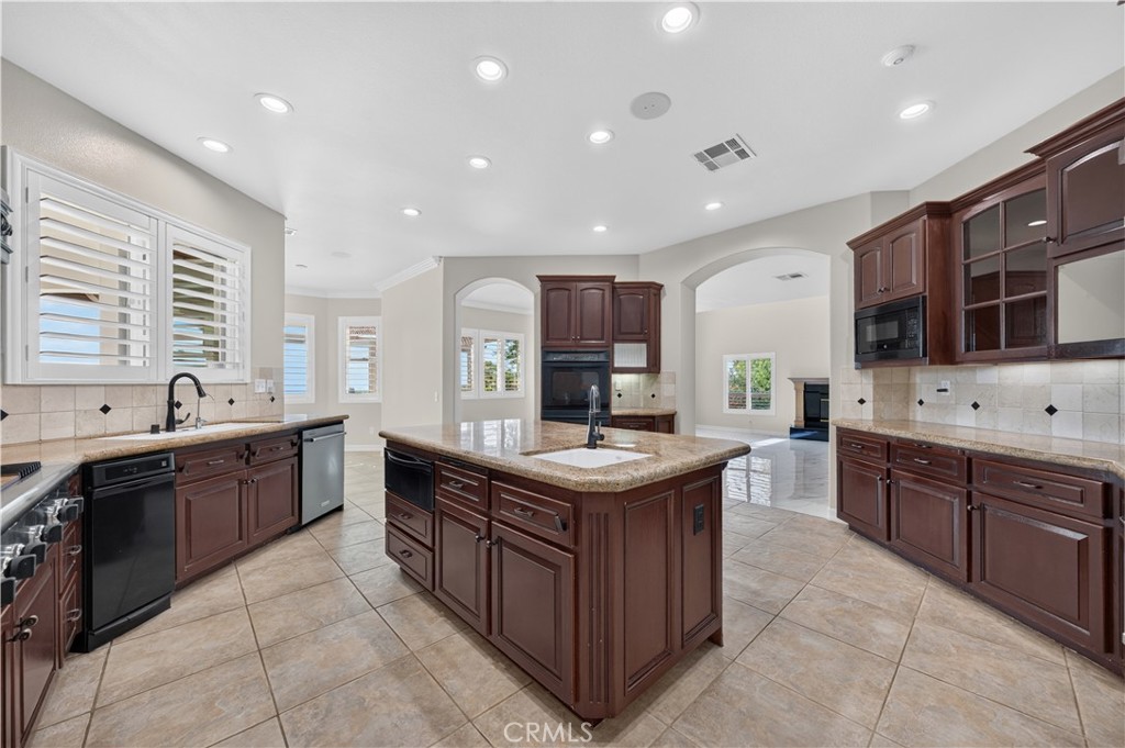 21100 Paseo Montana Property Photo 20