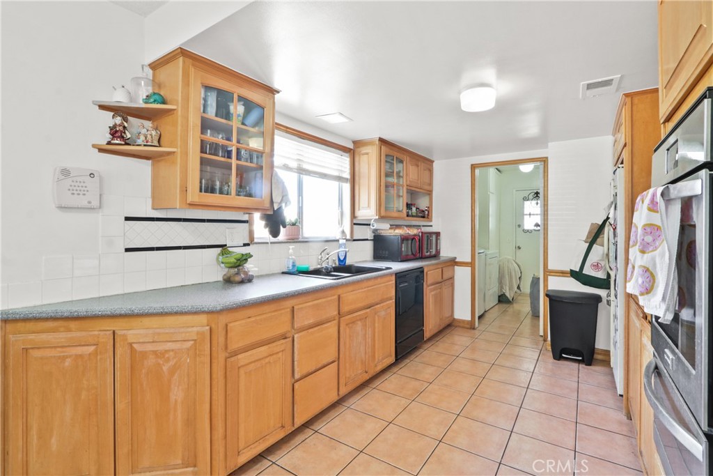 7186 Napa Property Photo 6