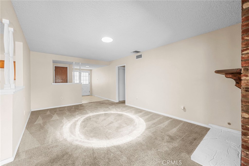 1676 E Wingate Street Property Photo 14