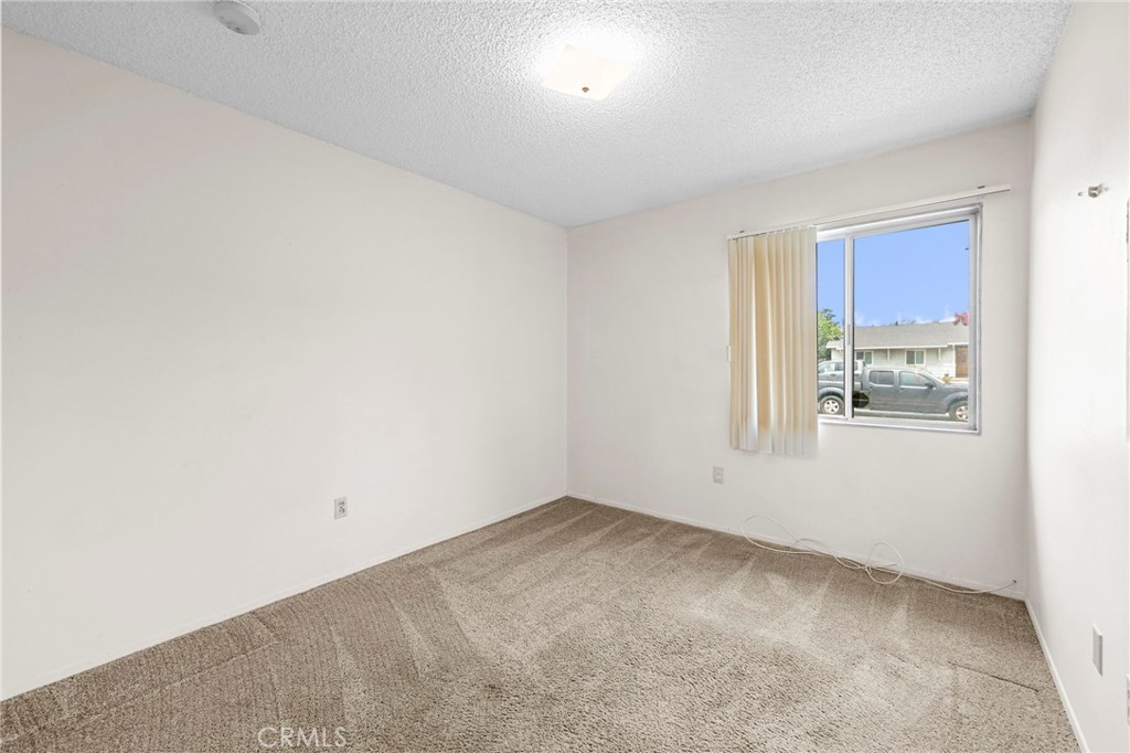 1676 E Wingate Street Property Photo 20