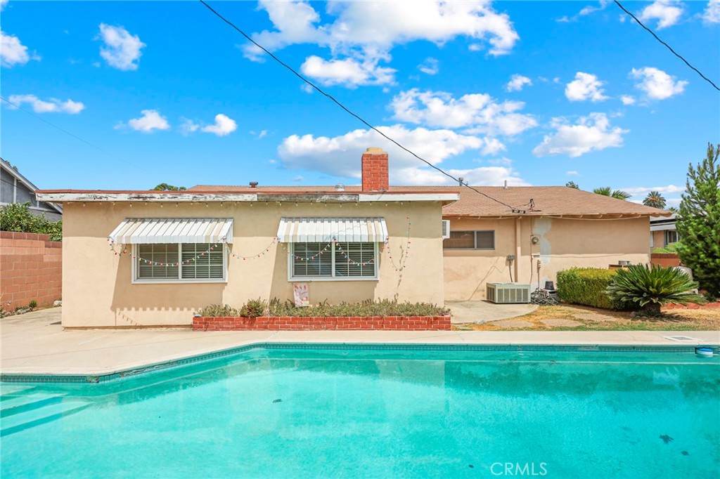 1676 E Wingate Street Property Photo 32