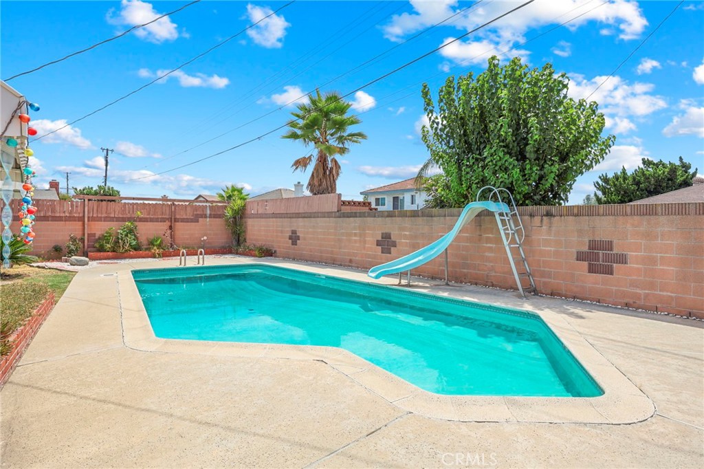 1676 E Wingate Street Property Photo 34