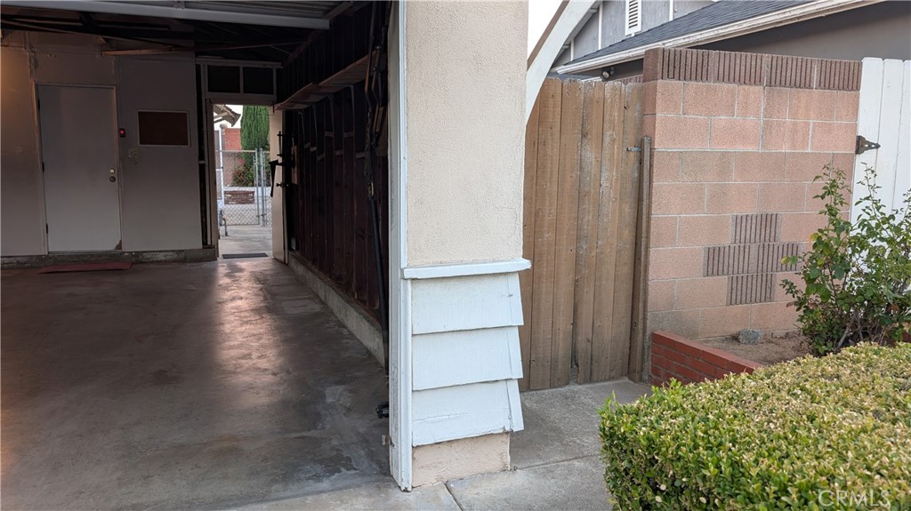 1676 E Wingate Street Property Photo 42