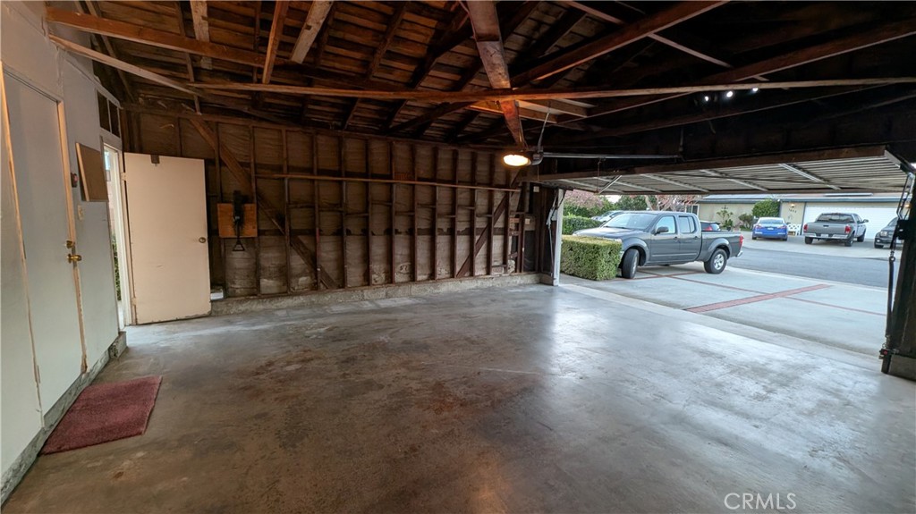 1676 E Wingate Street Property Photo 44