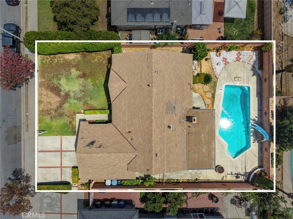 1676 E Wingate Street Property Photo 46