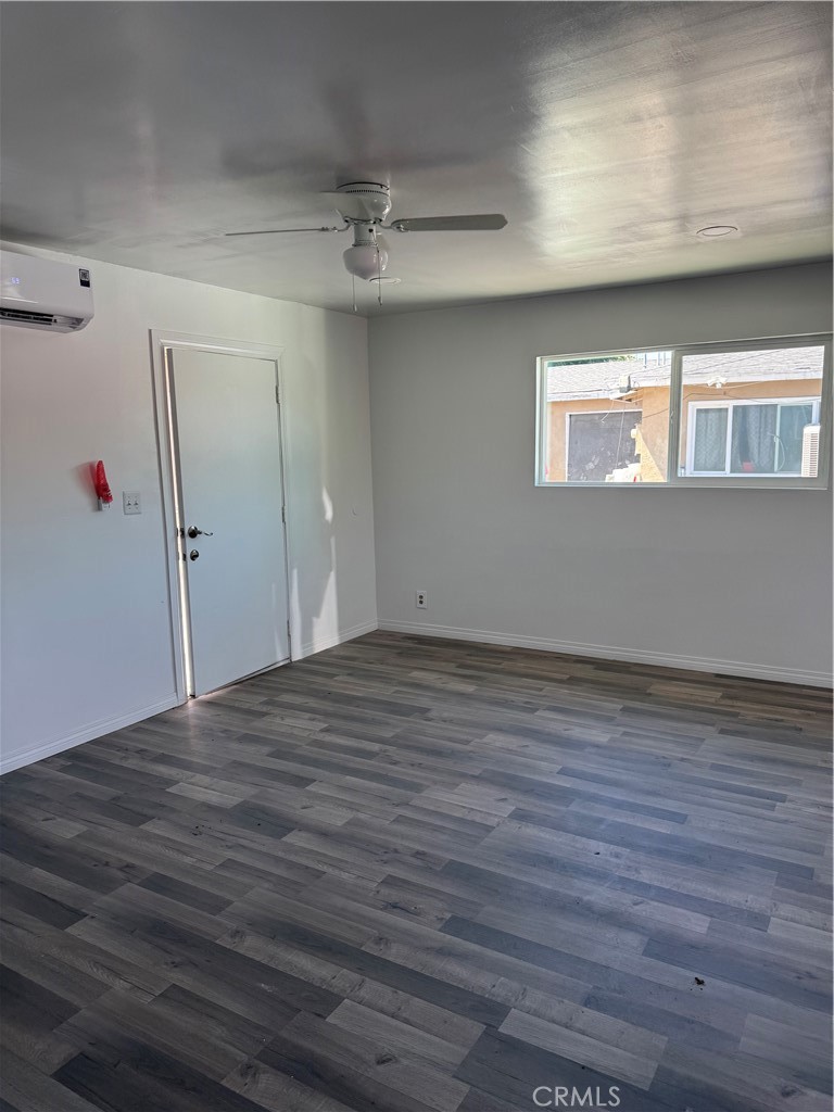 1124 Ramona Avenue Property Photo 4