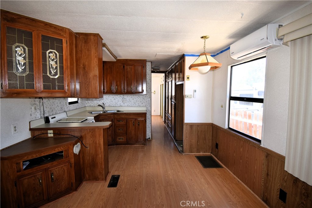11250 Barstow Road 18 Property Photo 4