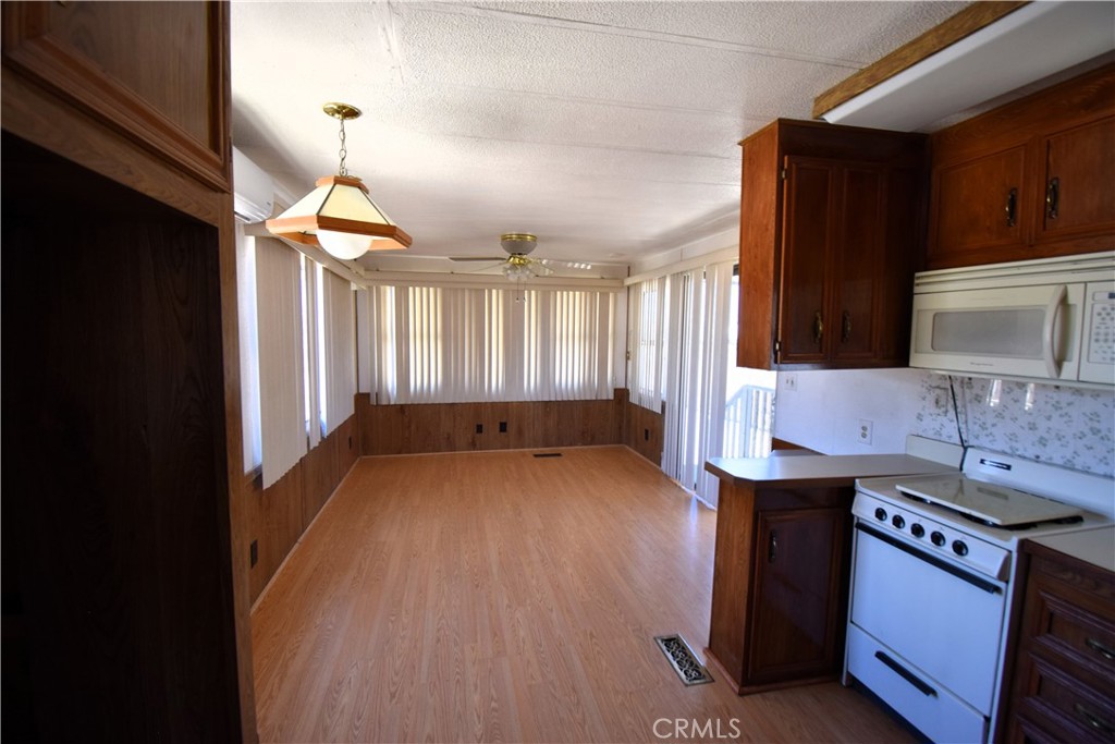 11250 Barstow Road 18 Property Photo 13