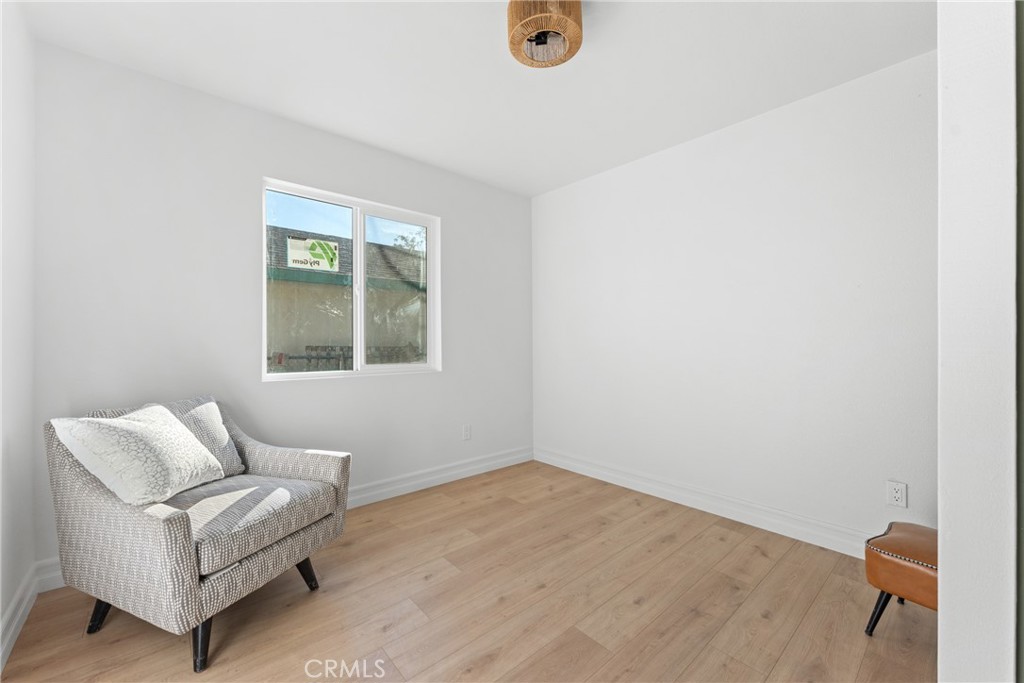 24511 4th Property Photo 13
