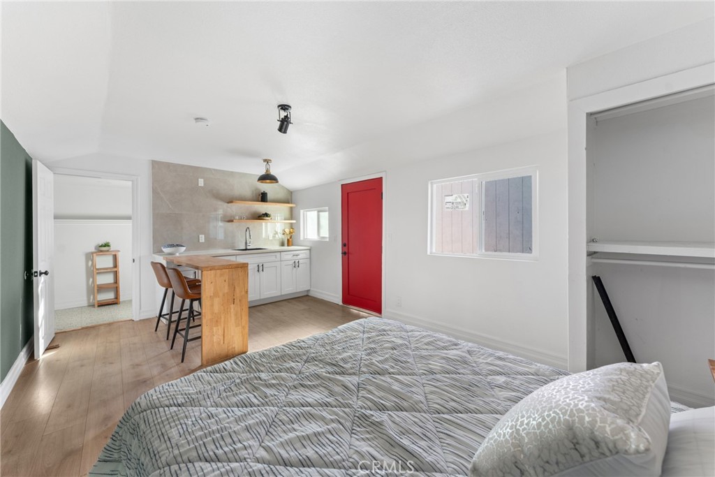 24511 4th Property Photo 16