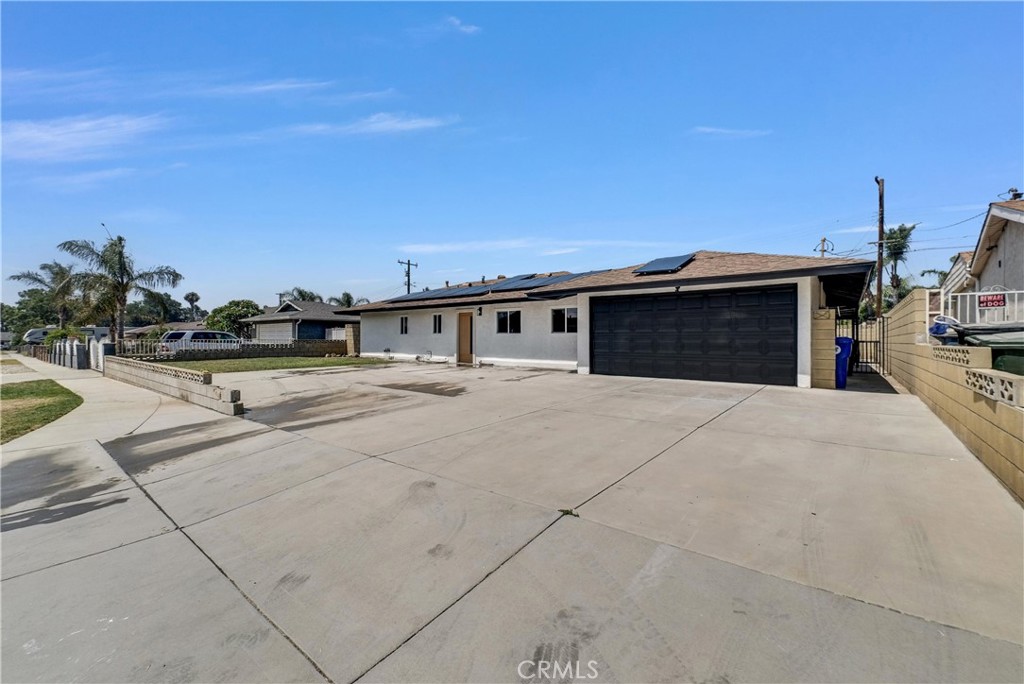 9900 Niagara Property Photo 3